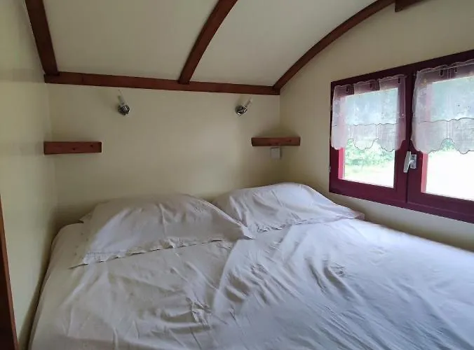 Landhuis La Roulotte Couzotte *